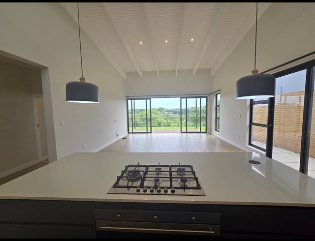 2 BEDROOM HOUSE FOR SALE IN NEW SALT ROCK CITY